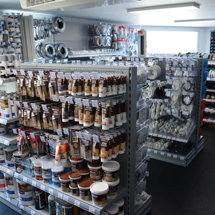 La Quincaillerie à Plomodiern