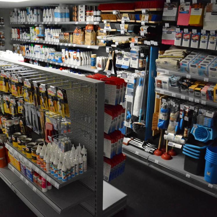 La Quincaillerie à Plomodiern