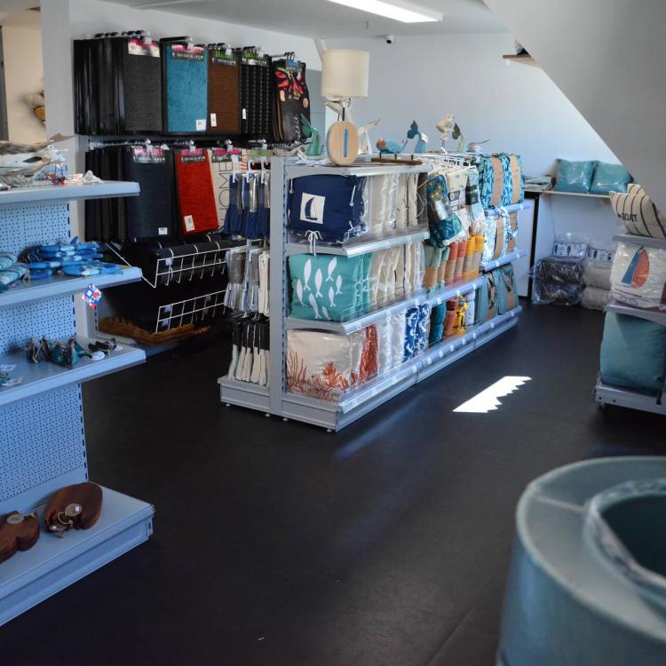 La Quincaillerie à Plomodiern